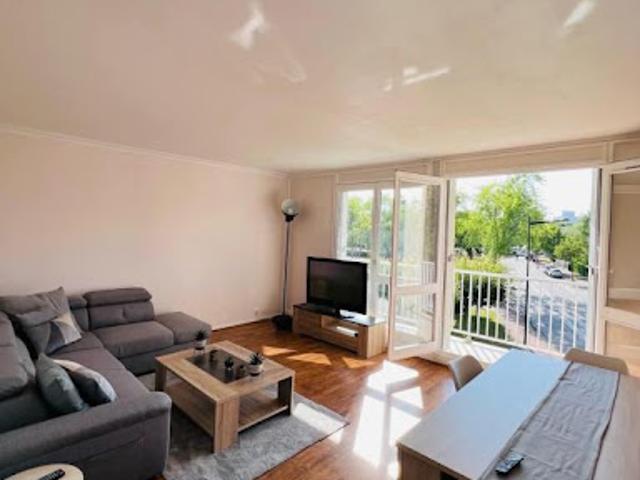 Location Appartement 1 pièce 10 m2 Montigny le Bretonneux