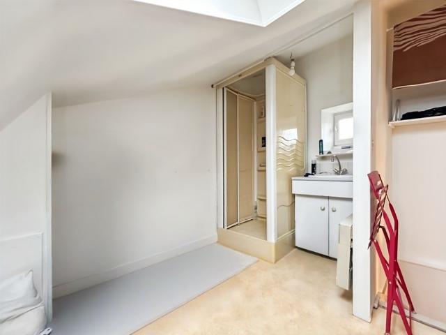 Location Appartement 1 pièce 10m²