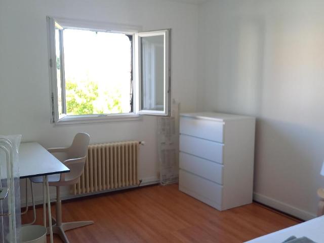 Location Appartement 1 pièce 10m² BORDEAUX 33000