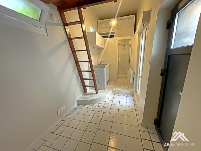 Location Appartement 1 pièce 10m² MONTPELLIER 34000