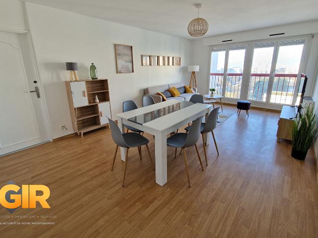 Location Appartement 1 pièce 111m² RENNES 35000