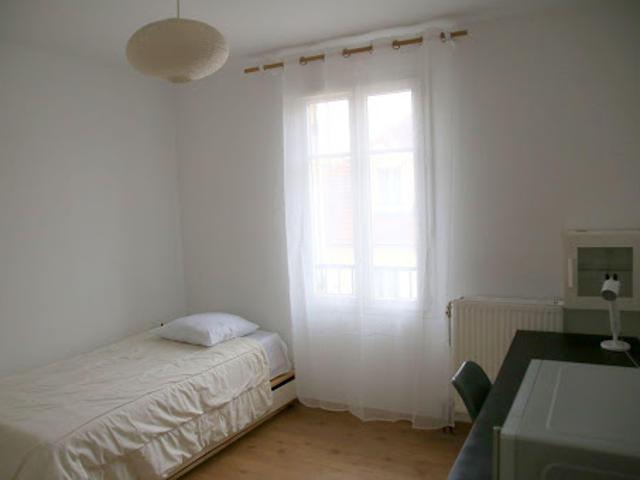 Location Appartement 1 pièce 11 m2 Bussy Saint Georges