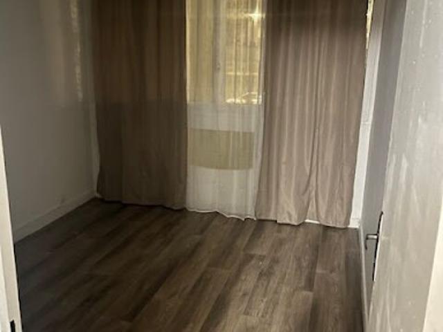 Location Appartement 1 pièce 11 m2 Grigny