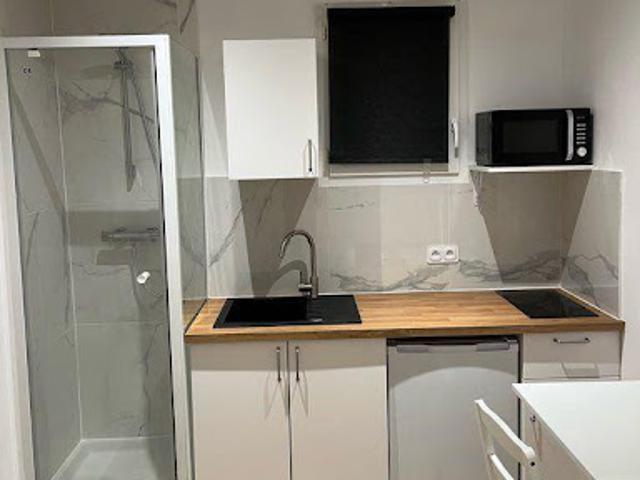 Location Appartement 1 pièce 11 m2 Paris 16ème