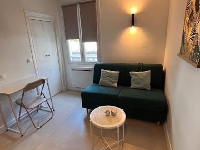 Location Appartement 1 pièce 11 m2 Paris 17ème