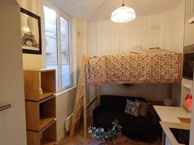 Location Appartement 1 pièce 11 m2 Paris 9ème