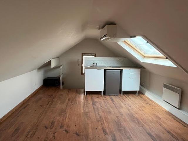 Location Appartement 1 pièce 11 m2 Reims