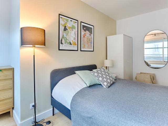 Location Appartement 1 pièce 11.2 m2 Paris 15ème