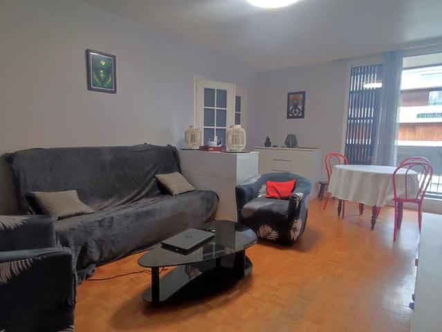 Location appartement 1 pièce, 11.58m², Saint Cyr l'École