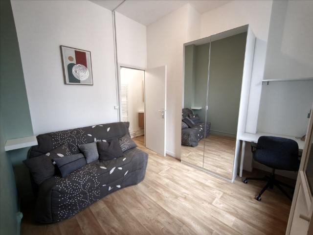 Location Appartement 1 pièce 11m²