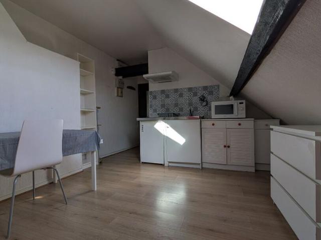 Location Appartement 1 pièce 11m²