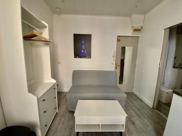Location Appartement 1 pièce 11m² AIX EN PROVENCE 13100