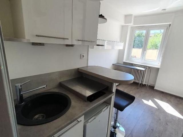 Location Appartement 1 pièce 11m² NANCY 54000