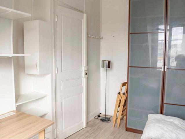 Location Appartement 1 pièce 11m² PARIS 16ème