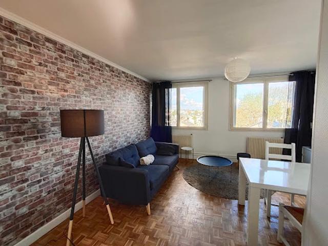 Location Appartement 1 pièce 12 m2 Fleury les Aubrais