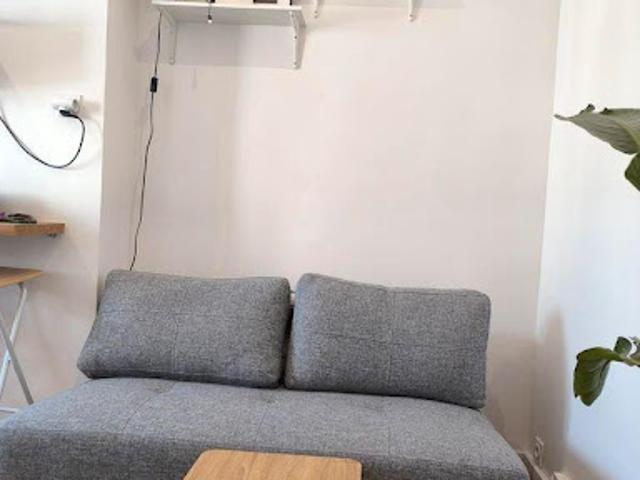 Location Appartement 1 pièce 12 m2 Paris 18ème