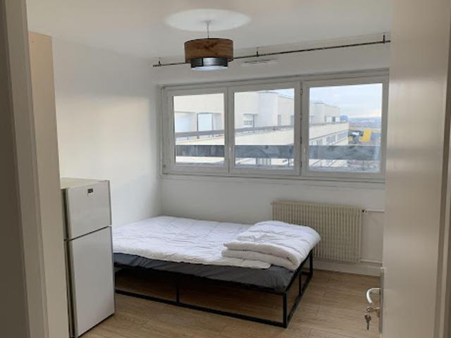Location Appartement 1 pièce 12 m2 Pontoise
