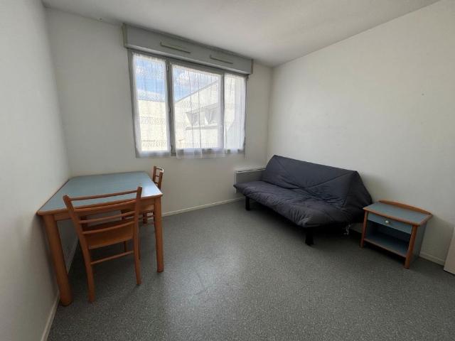 Location appartement 1 pièce 12.65 m2 à Tours