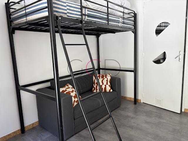 Location Appartement 1 pièce 12.95 m2 Aix en Provence