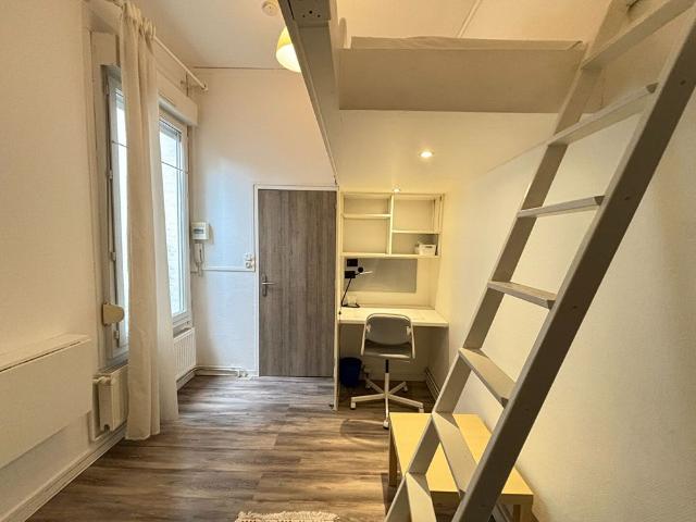 Location Appartement 1 pièce 12m²