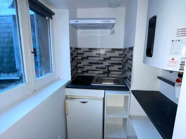 Location Appartement 1 pièce 12m²