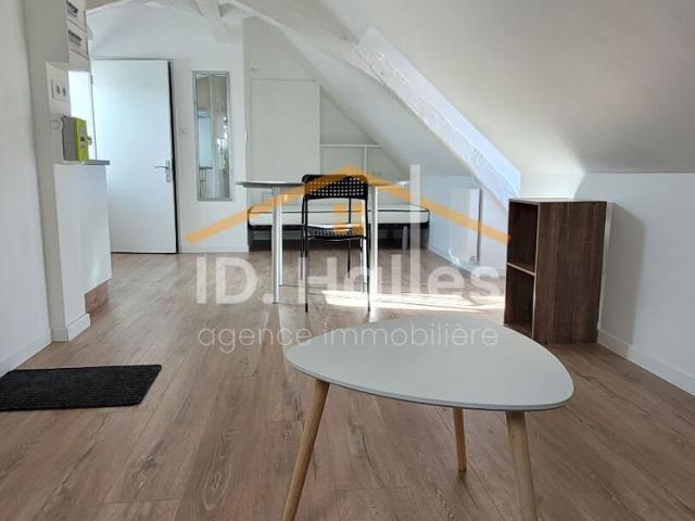 Location Appartement 1 pièce 12m²