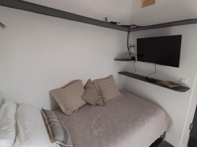Location Appartement 1 pièce 12m² PARIS 16ème