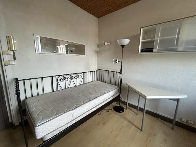 Location Appartement 1 pièce 12m² REIMS 51100