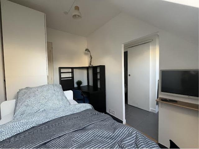 Location Appartement 1 pièce 13 m2 Paris 16ème