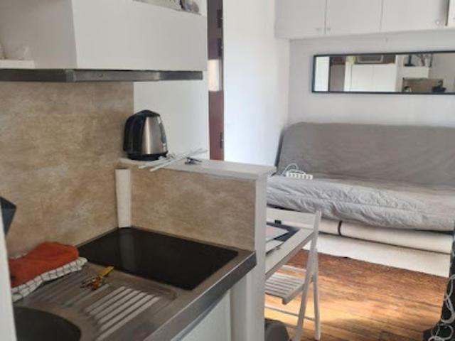 Location Appartement 1 pièce 13 m2 Paris 17ème