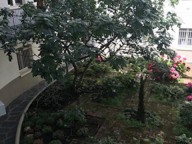 Location Appartement 1 pièce 13.5 m2 Paris 8ème