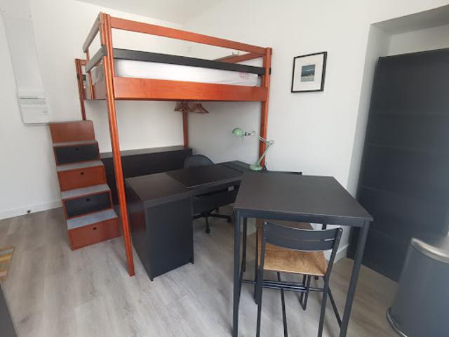 Location Appartement 1 pièce 13.7 m2 Rennes