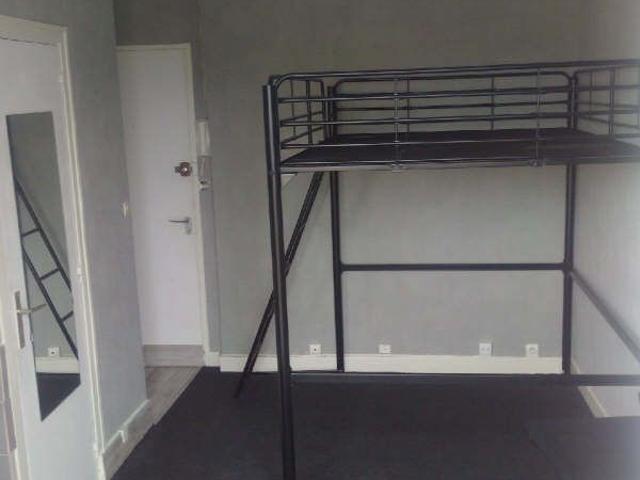 Location Appartement 1 pièce 13m²