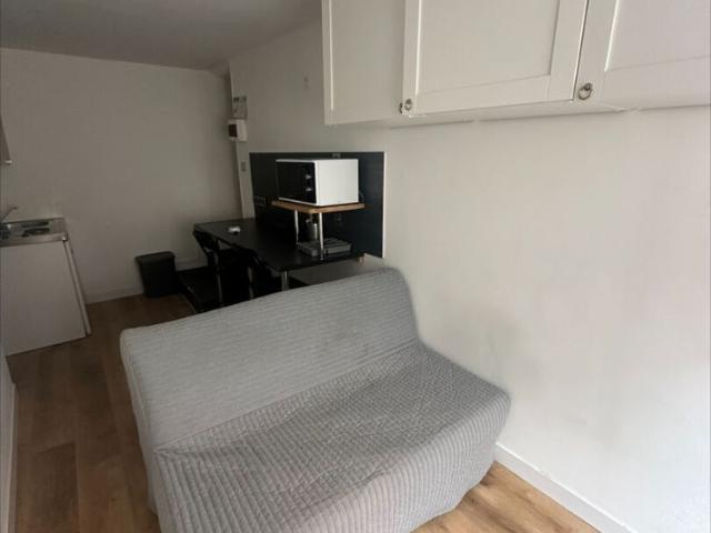 Location Appartement 1 pièce 13m²