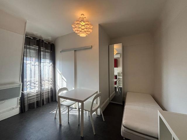 Location Appartement 1 pièce 13m²