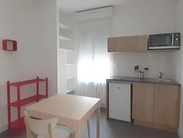 Location Appartement 1 pièce 13m² TOURS 37000