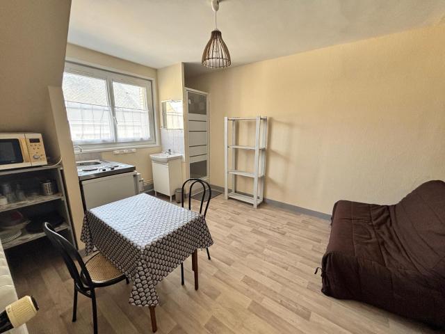 Location Appartement 1 pièce 13m² TOURS 37000