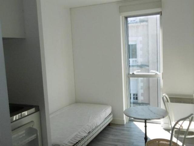 Location Appartement 1 pièce 13m² POITIERS 86000