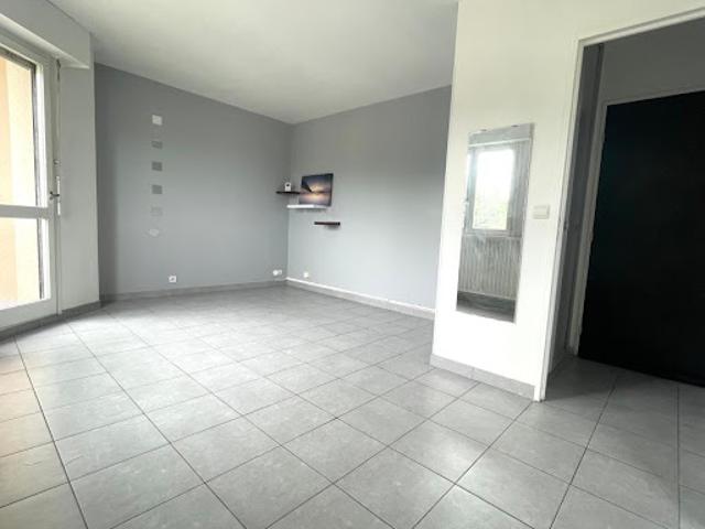 Location Appartement 1 pièce 24 m2 Osny