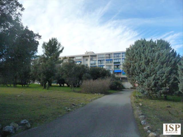 Location Appartement 1 pièce 24 m2 Les milles