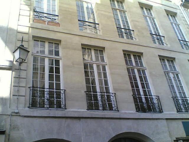 Location Appartement 1 pièce 24 m2 Paris 4ème