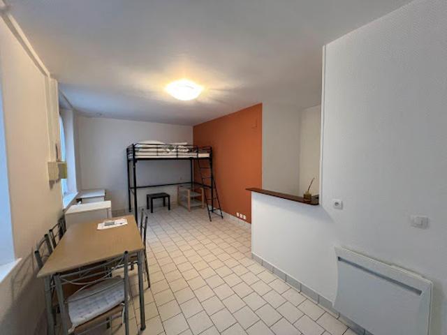Location Appartement 1 pièce 24 m2 Reims
