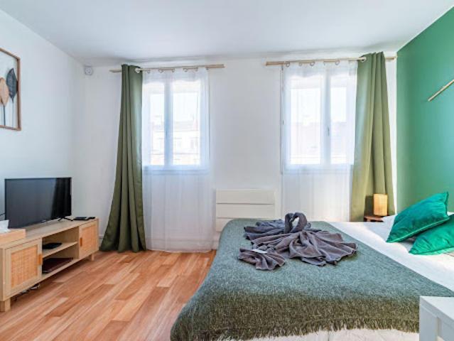 Location Appartement 1 pièce 24 m2 Saint Cyr l'Ecole
