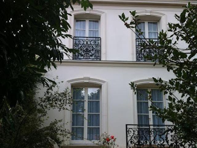 Location Appartement 1 pièce 24 m2 Sevres