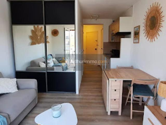 Location Appartement 1 pièce 24.2 m2 Saint aygulf