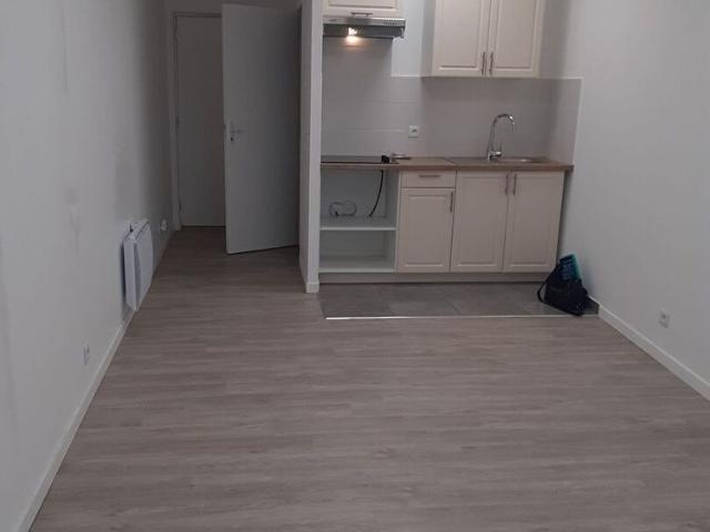 Location appartement 1 pièce, 24.39m², Meaux