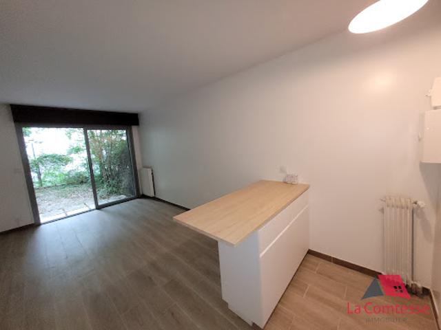 Location Appartement 1 pièce 24.32 m2 Aix en Provence