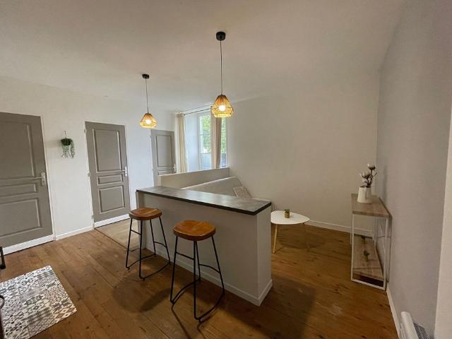 Location appartement 1 pièce, 24.66m², Fontenay le Comte