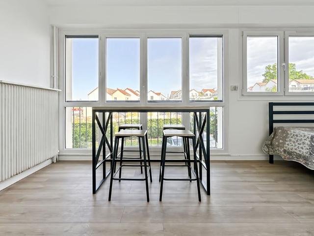 Location appartement 1 pièce, 24.68m², Chambourcy