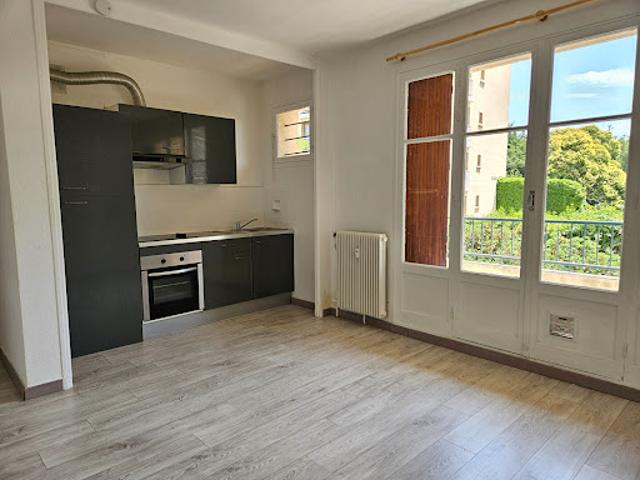 Location Appartement 1 pièce 24.92 m2 Aix en Provence
